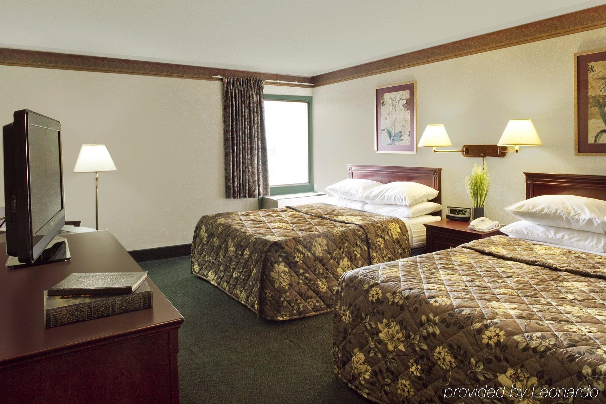 Canadas Best Value Inn Toronto Habitación foto