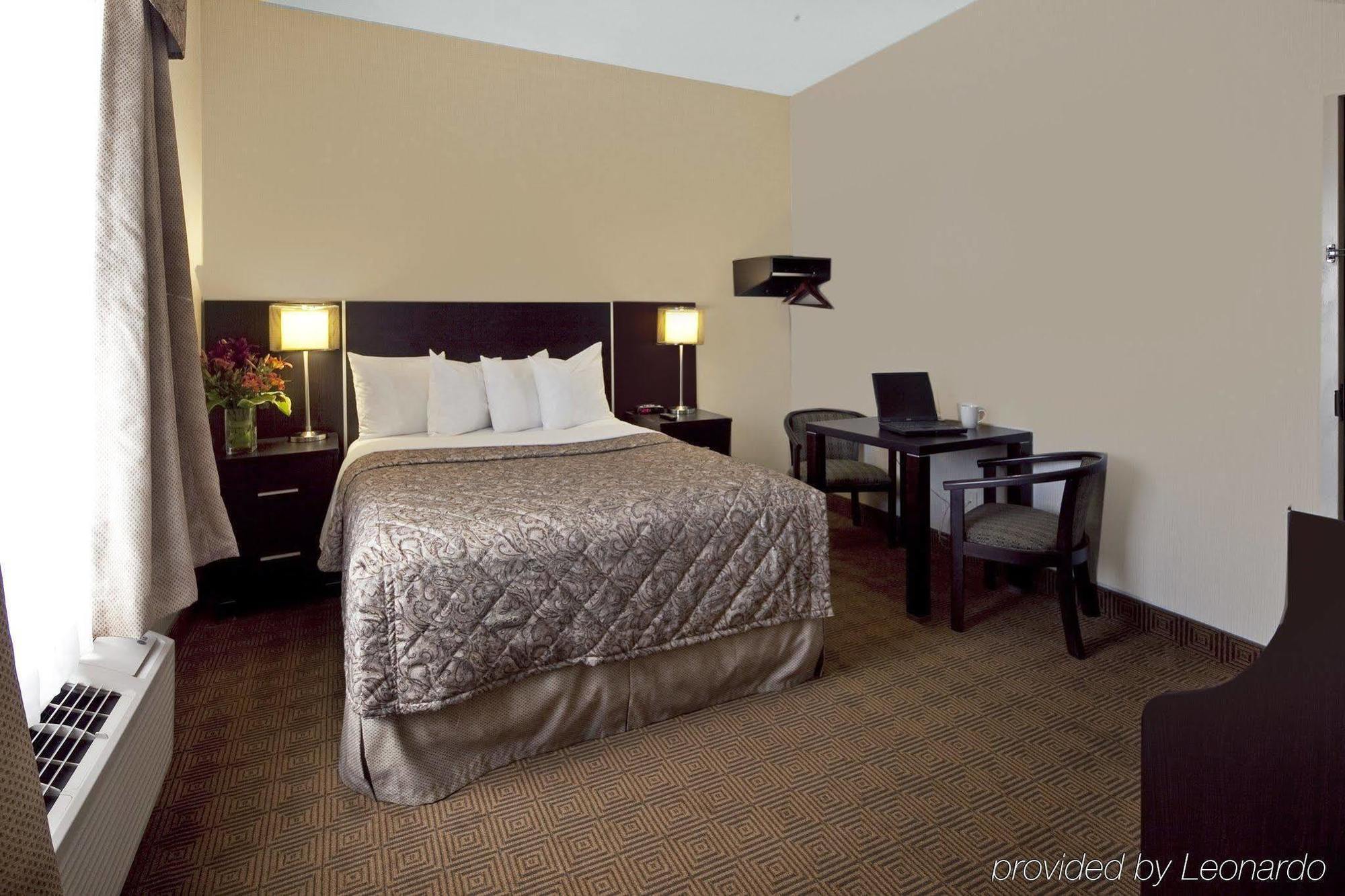 Canadas Best Value Inn Toronto Habitación foto